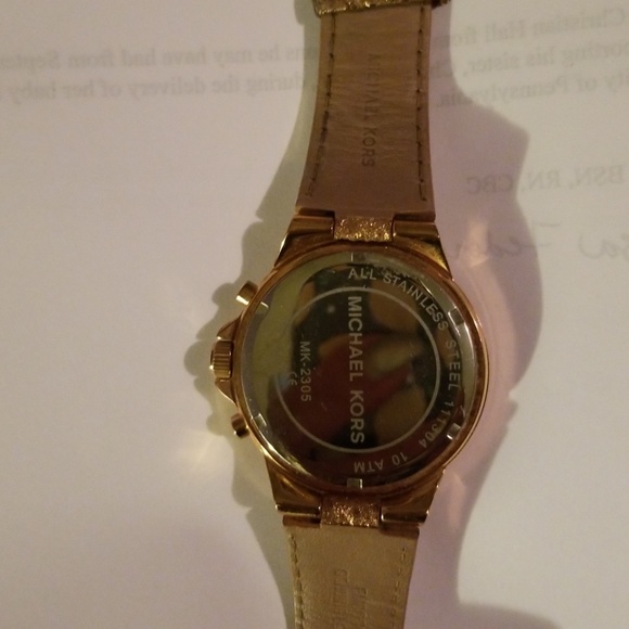 Watch - Picture 4 of 4